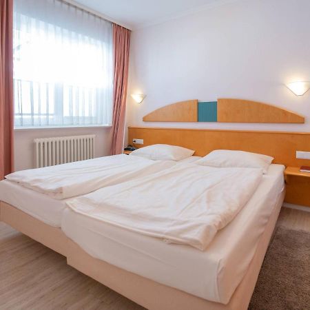 Strandvillen Binz - Ferienwohnung Mit 1 Schlafzimmer Und Balkon Ah-627 Luaran gambar